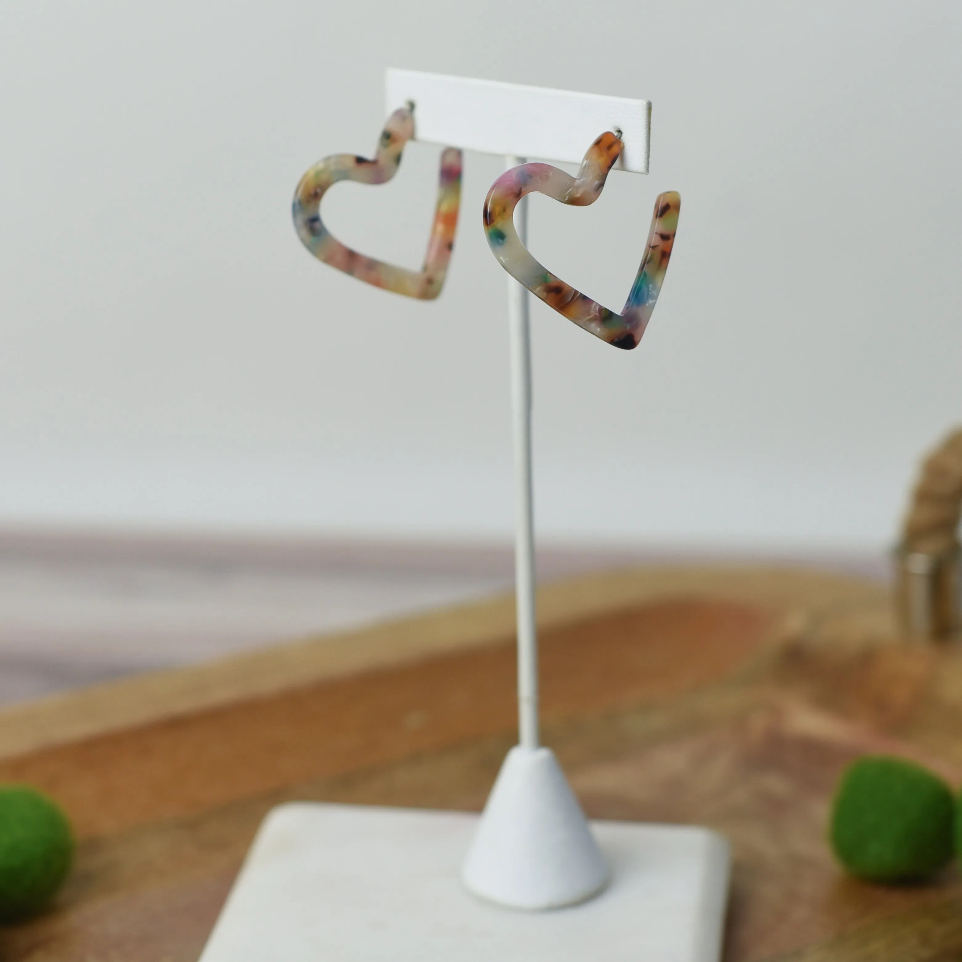 Adalyn Acrylic Heart Hoop Earrings