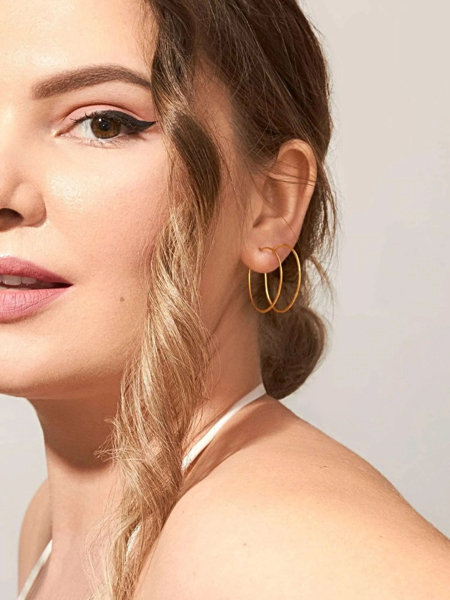 Beat Gold Hoop Earrings