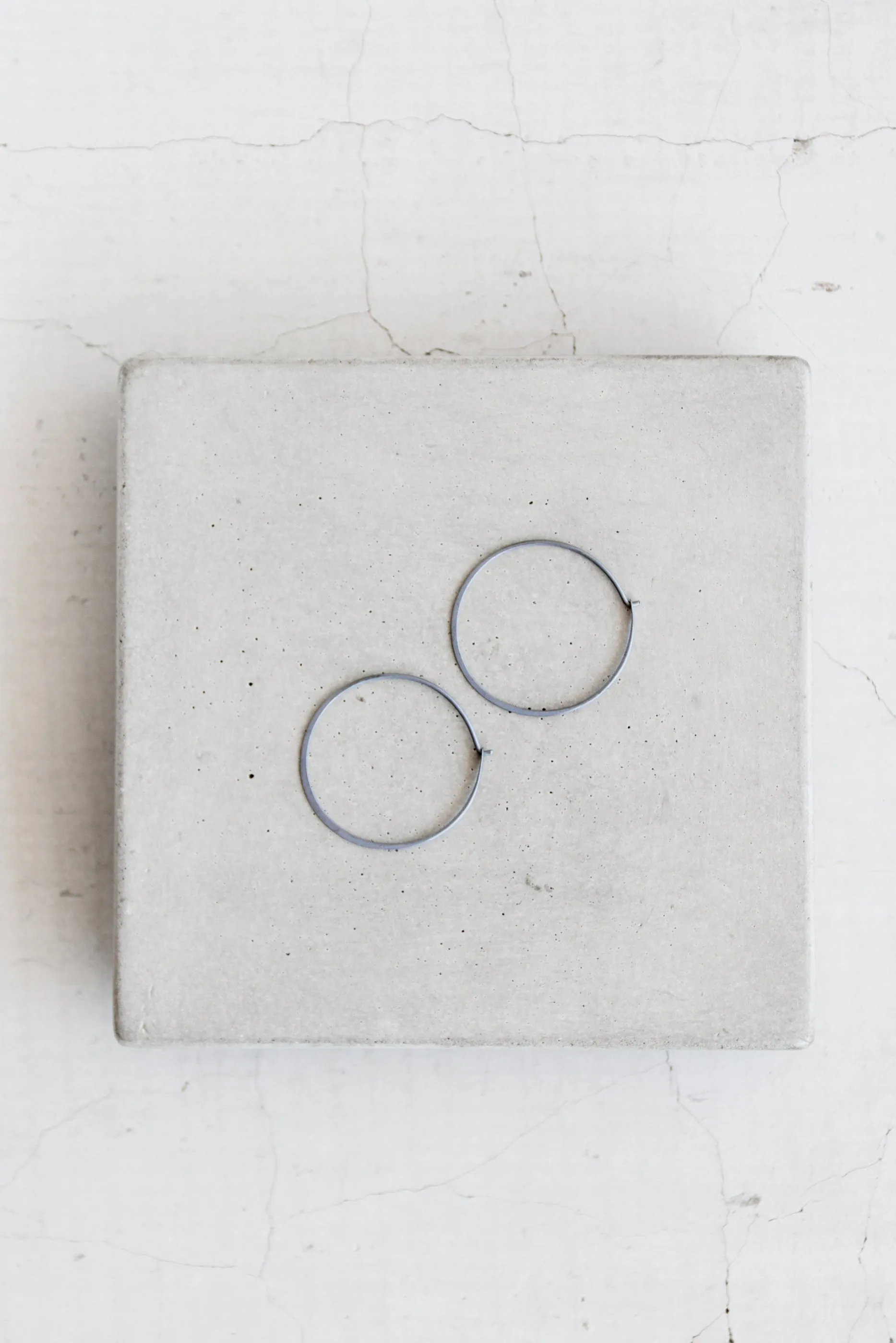 Concentric Simple Hoops