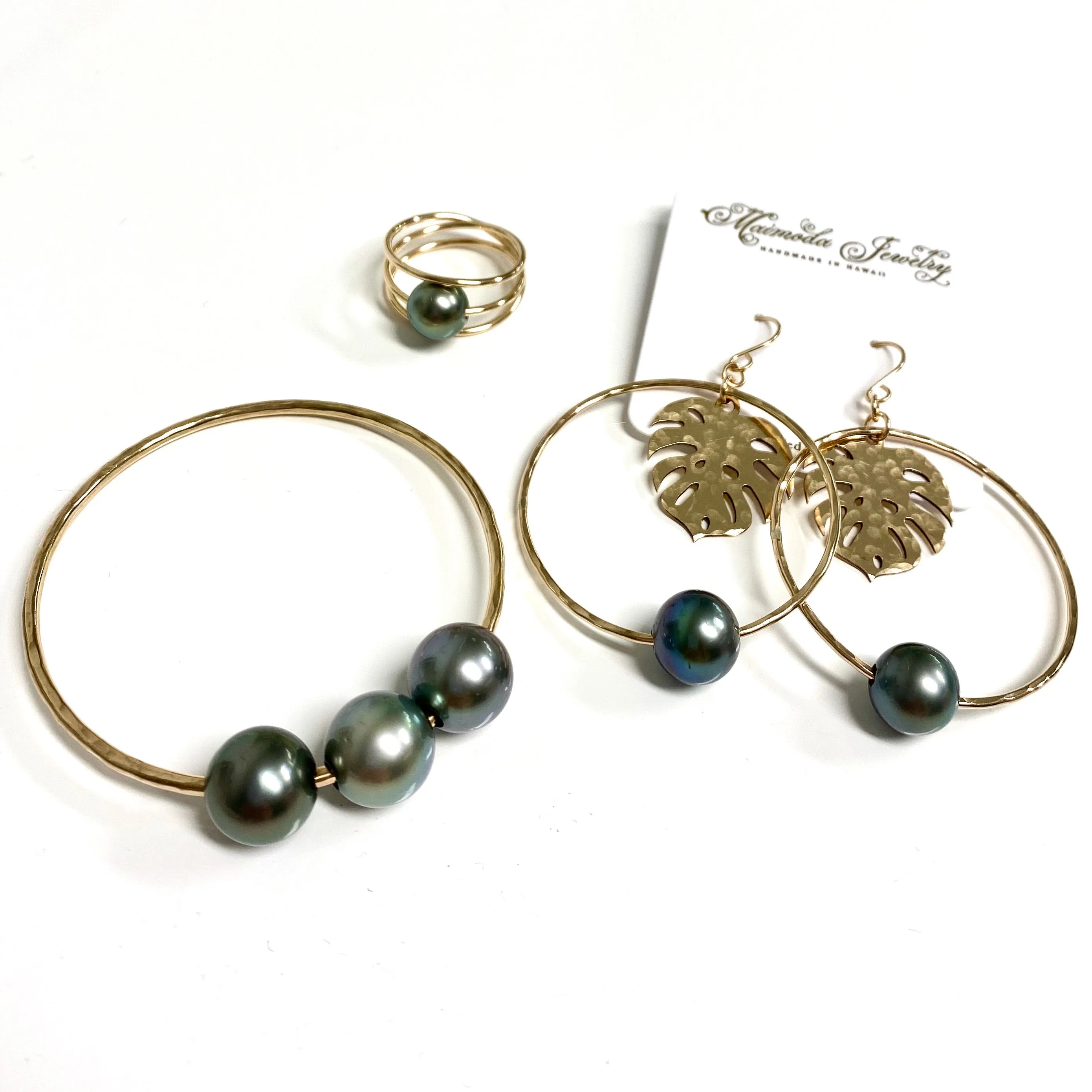 Earrings BELLA - Tahitian pearl (E589)