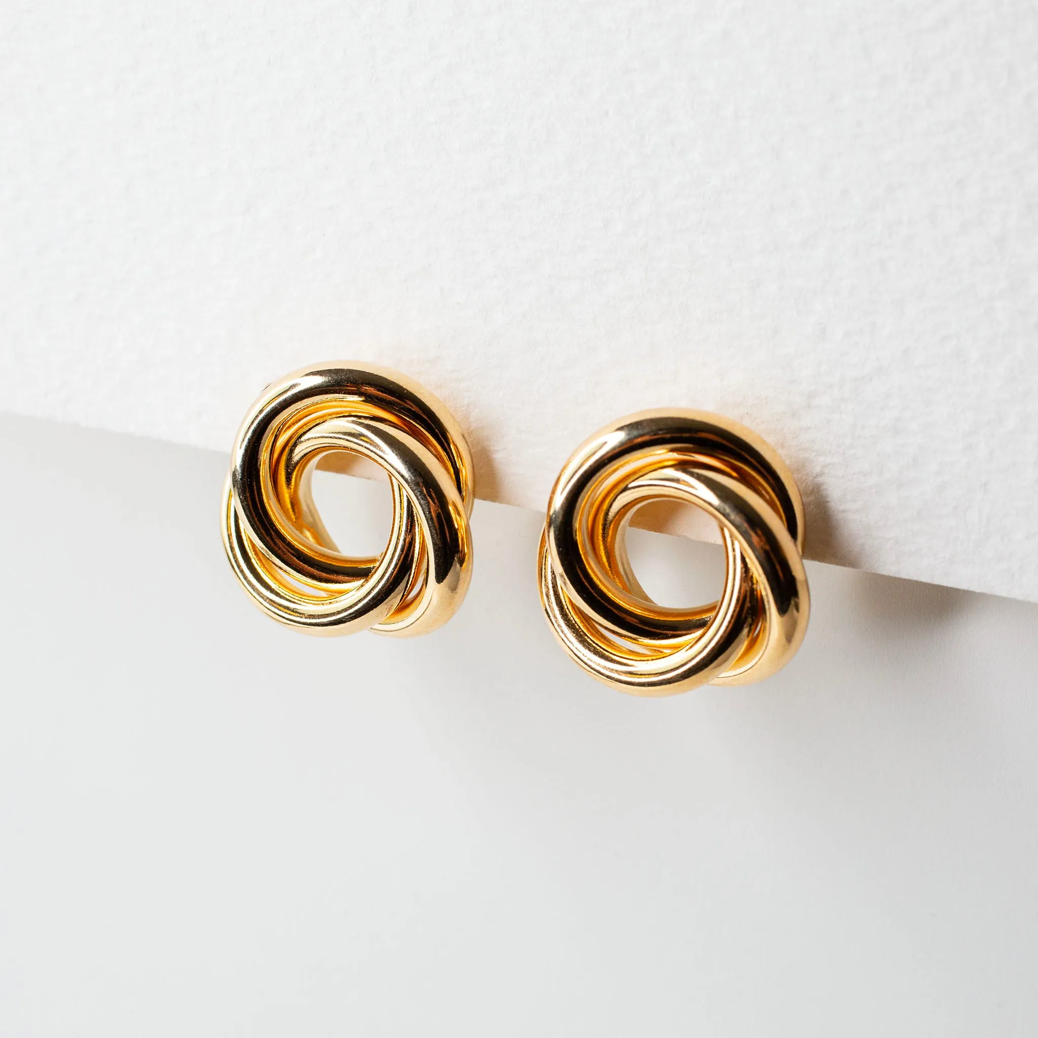 Gia Hollow Knot Stud Earrings