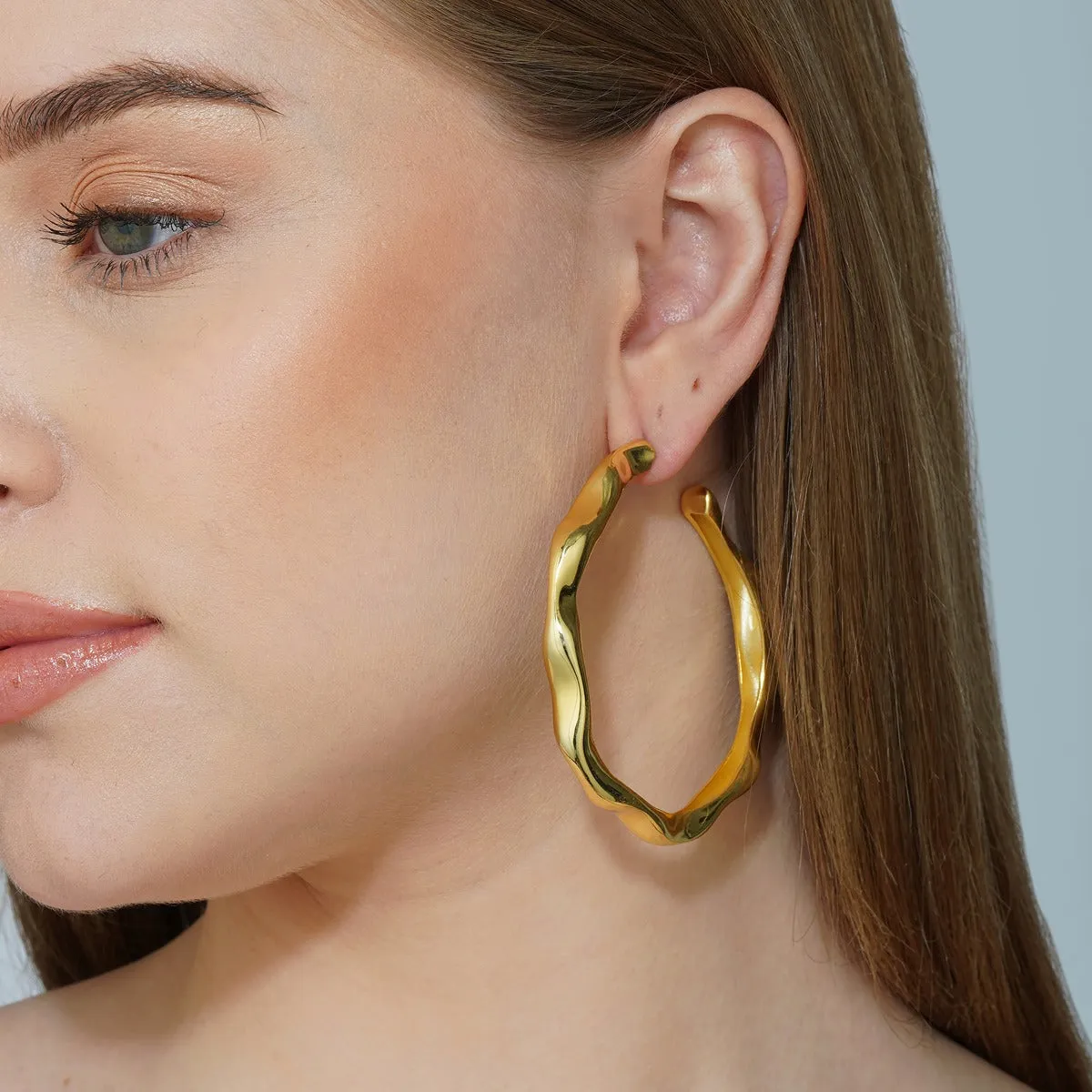 Gold Wave Set of Hoop Earrings and Stacking Bangles