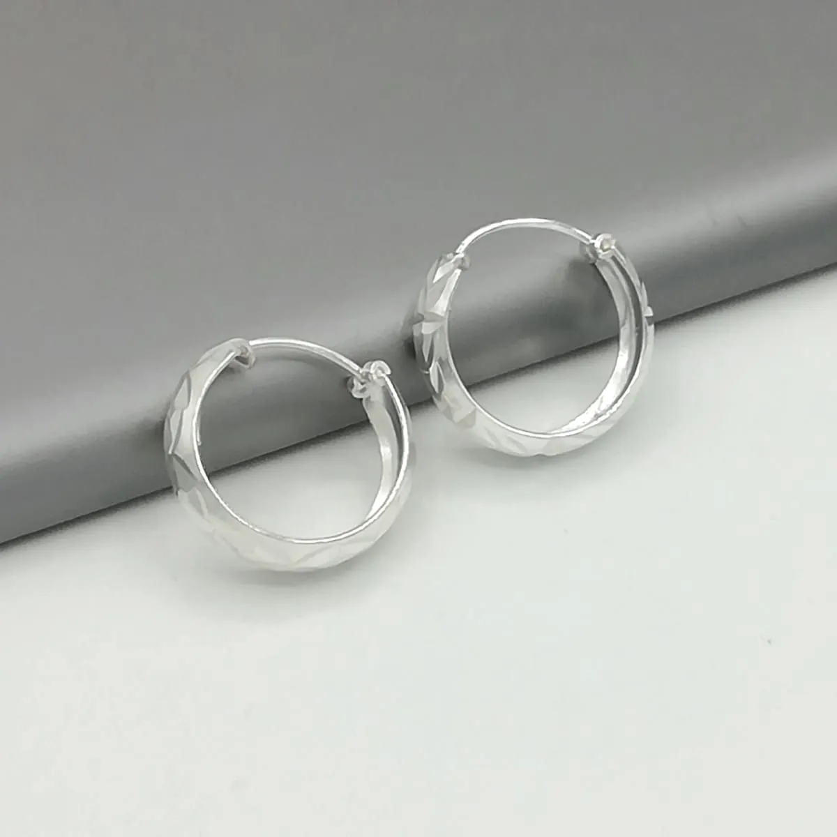 Laser engraved hoops | Silver hoop earrings | Silver jewelry | Minimalist hoops | Hoops for her | Silver ear hoops | 925 hoops | E10