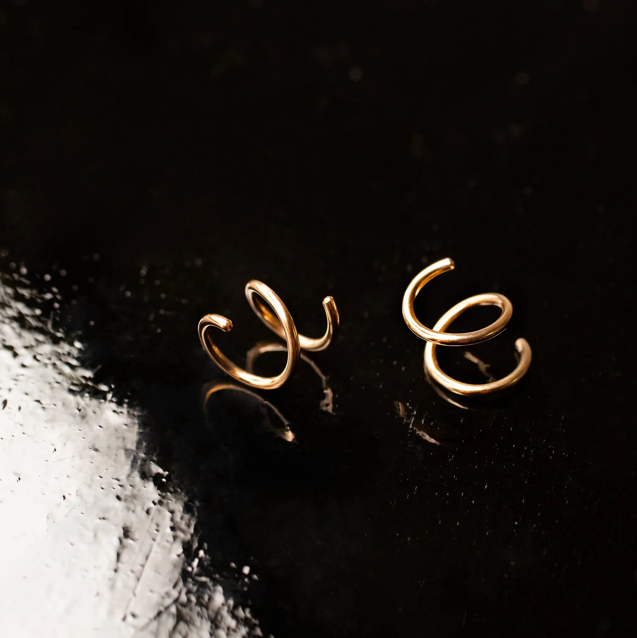 Here’s an optimized title for your e-commerce product:

Elegant Tiny Twist Double Huggie Earrings in 14K Solid Gold - Perfect for Everyday Wear